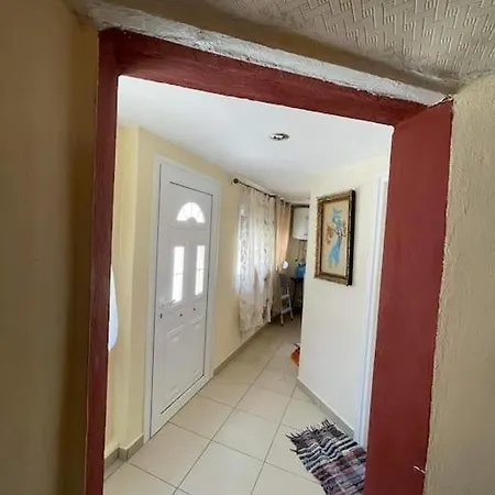 Holiday home Traditional Roibis